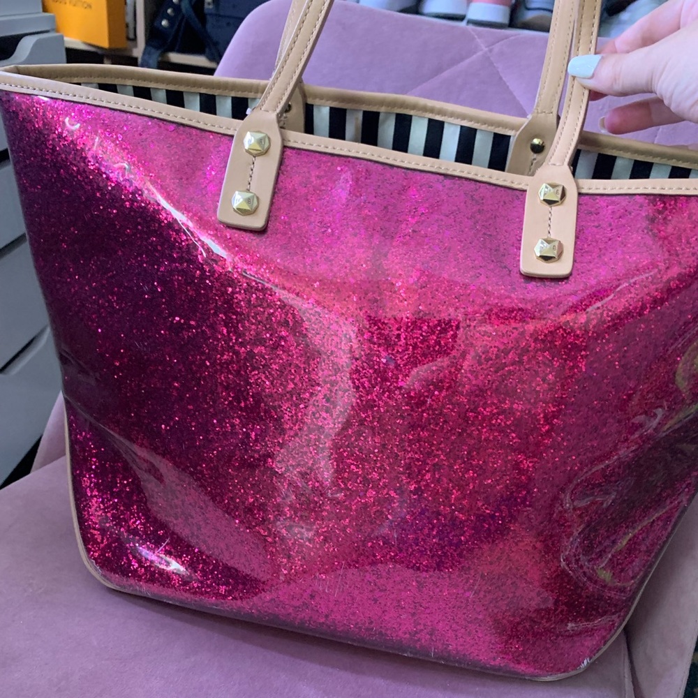 Henri Bendel bag